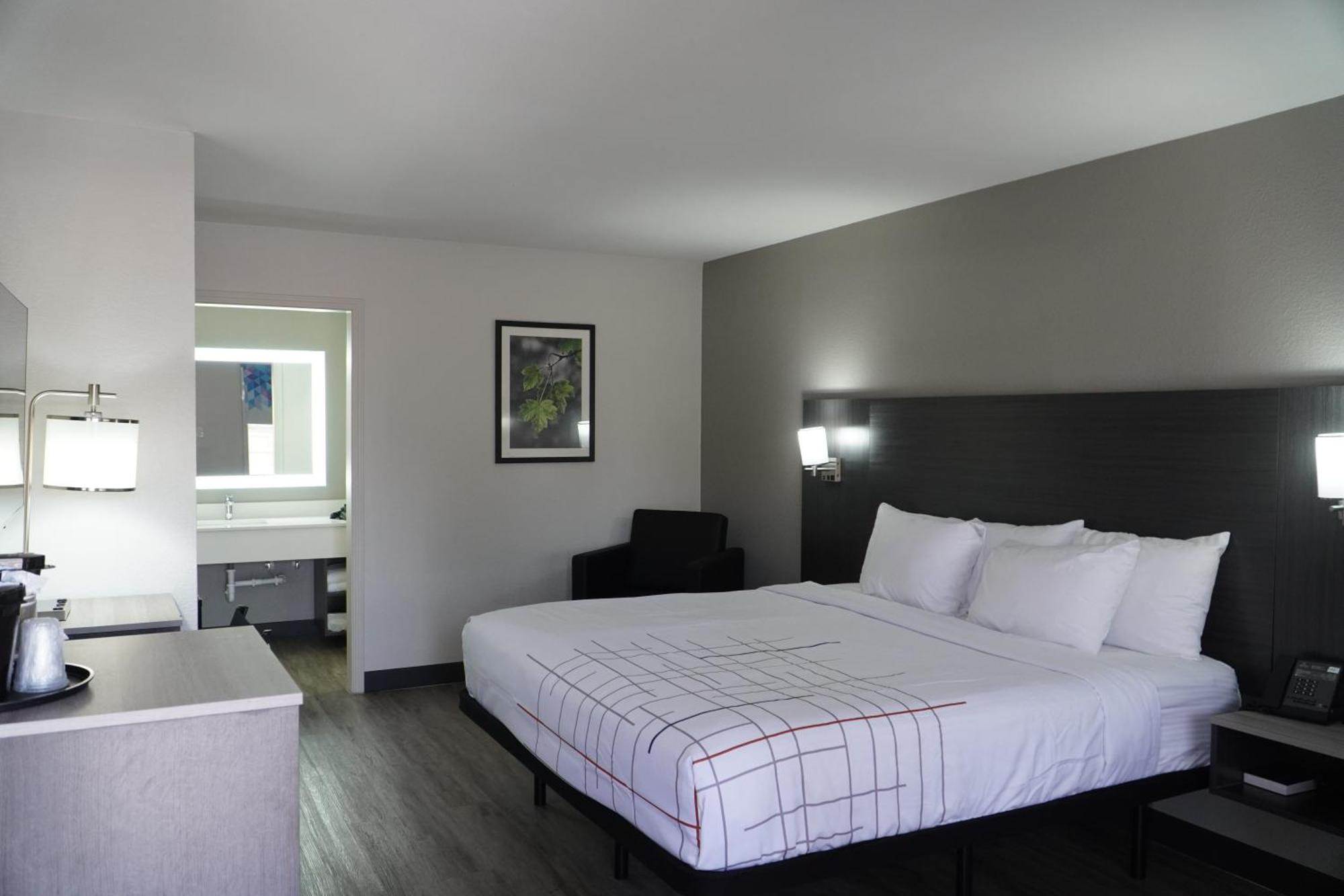 La Quinta Inn By Wyndham Dallas Uptown Екстериор снимка