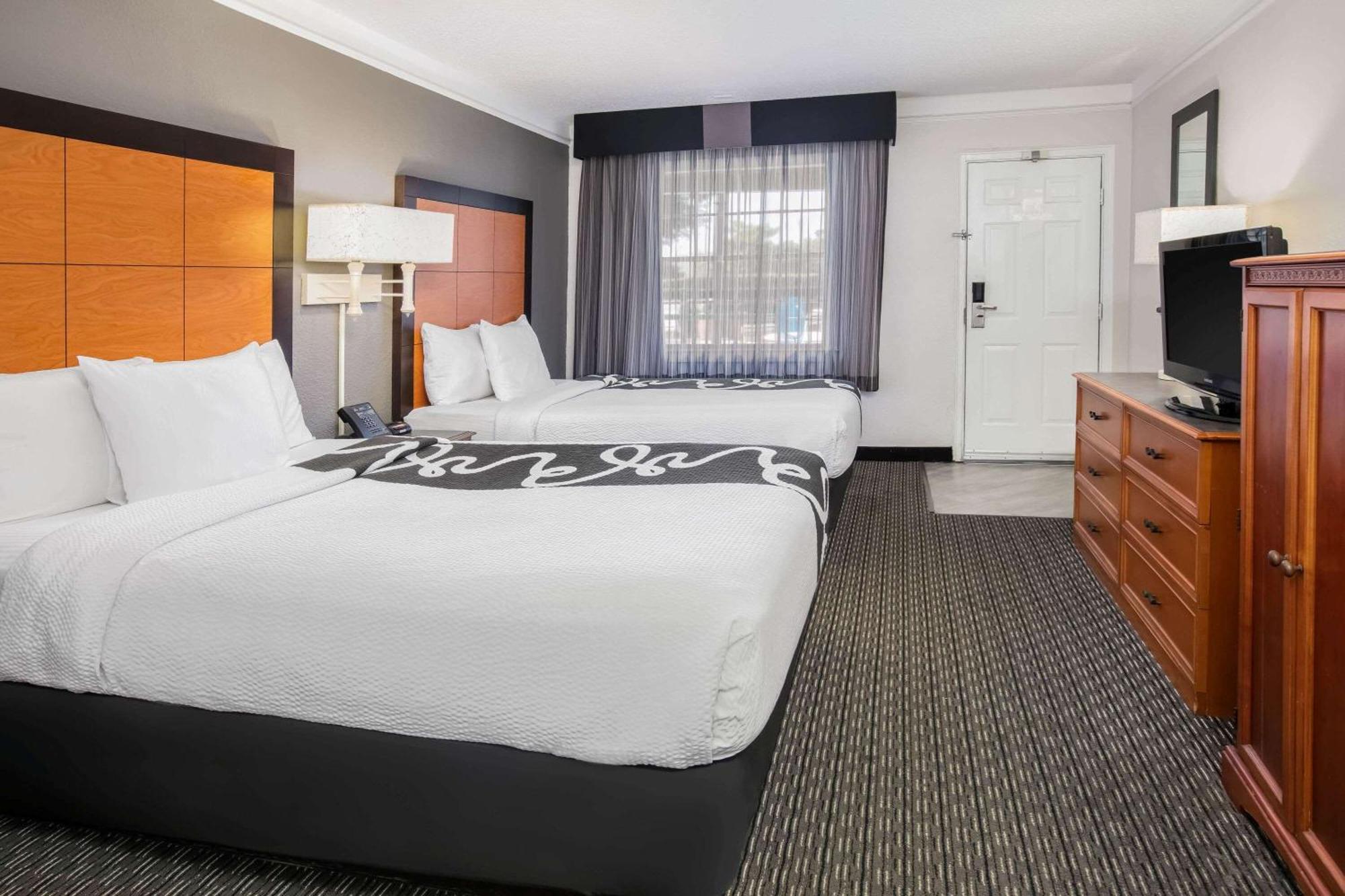 La Quinta Inn By Wyndham Dallas Uptown Стая снимка