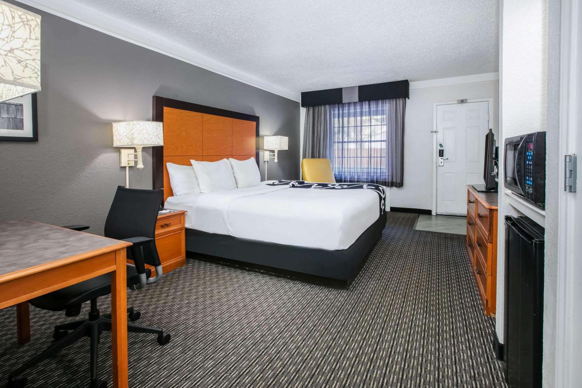 La Quinta Inn By Wyndham Dallas Uptown Стая снимка