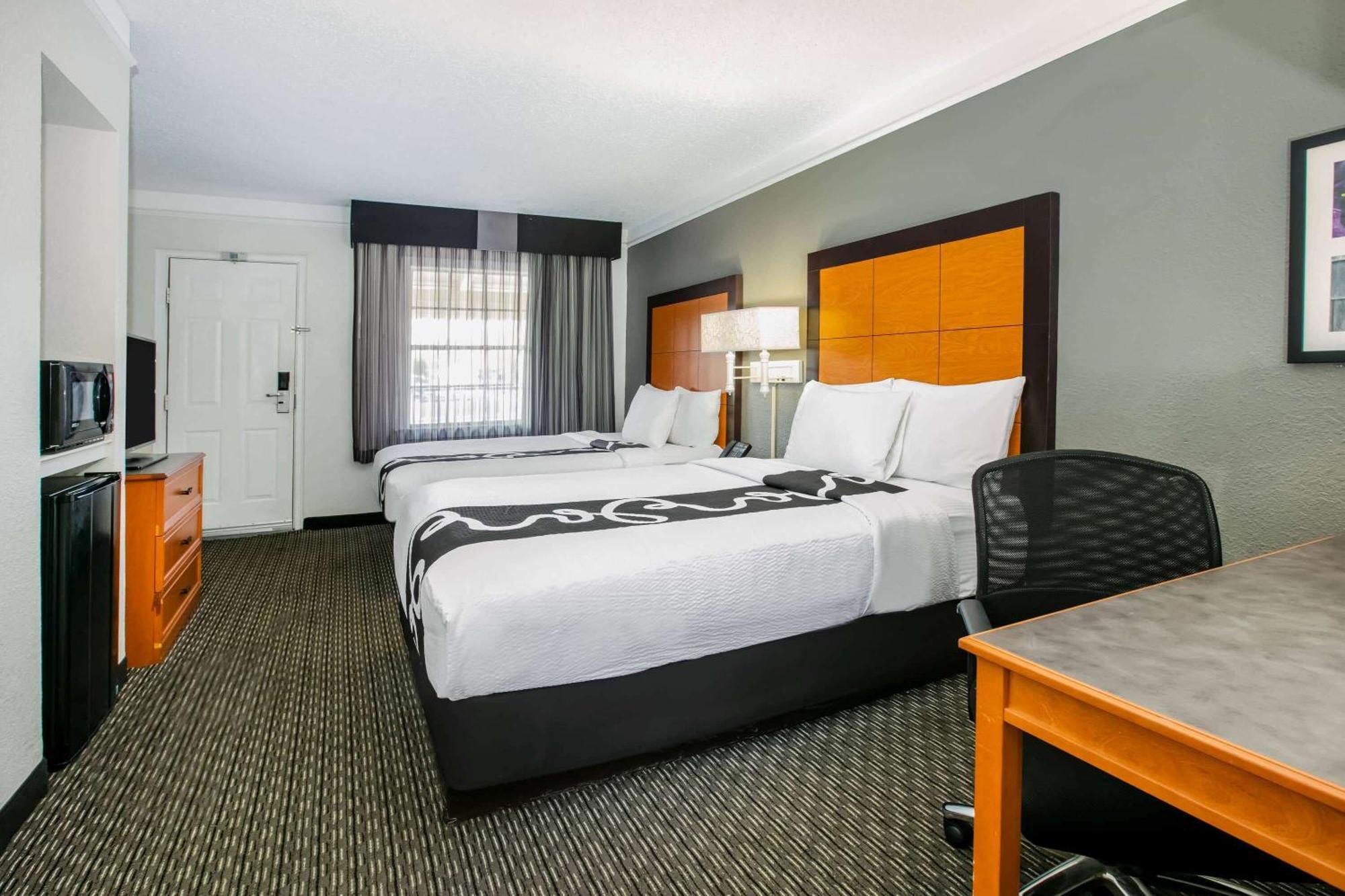La Quinta Inn By Wyndham Dallas Uptown Стая снимка